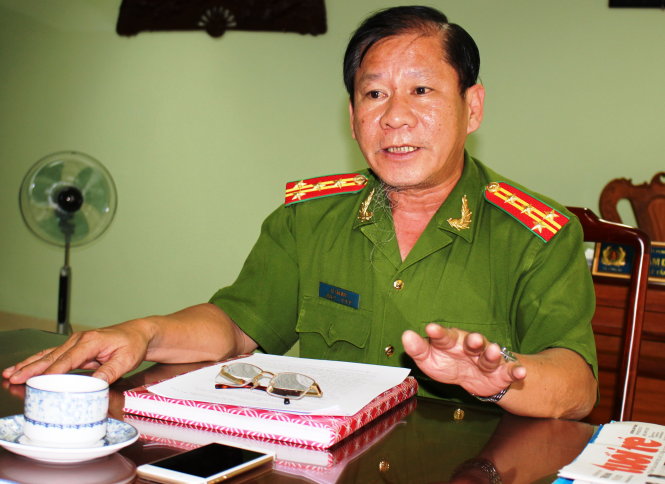 Cảnh[-]sát[-]PCCC[-]TP[-]HCM[-]công[-]bố[-]đường[-]dây[-]nóng:[-]Toàn[-]bộ[-]lãnh[-]đạo[-]Cảnh[-]sát[-]PCCC[-]TP.HCM[-]công[-]bố[-]số[-]điện[-]thoại